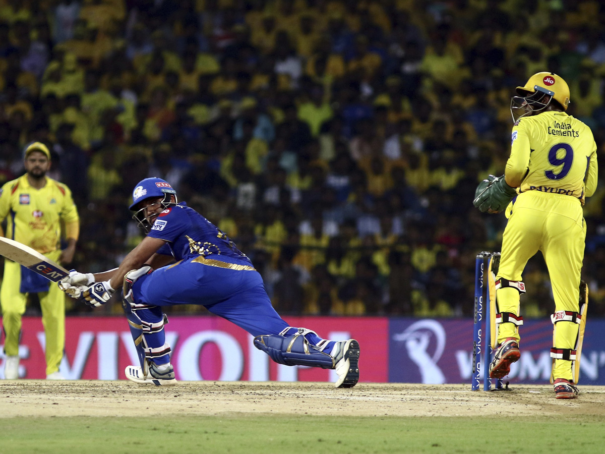 Mumbai Indians Vs Chennai Super Kings Match